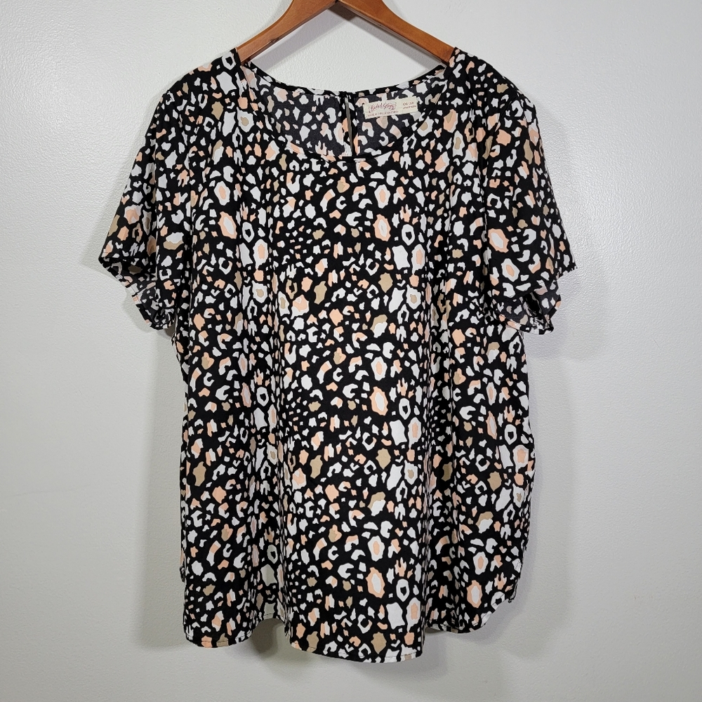 Faded Glory Black Animal Print Short Sleeve Top
